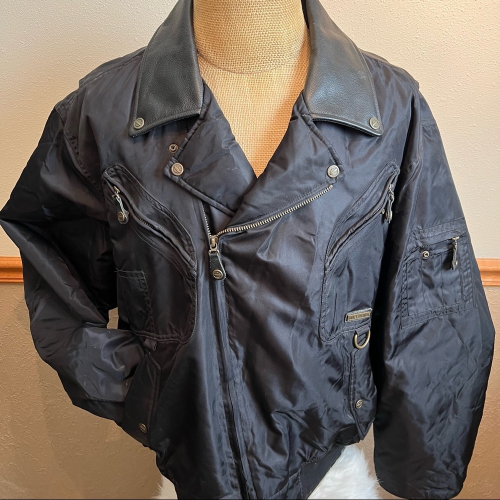 ❤️ Harley Davidson Leather and nylon bomber jacket.